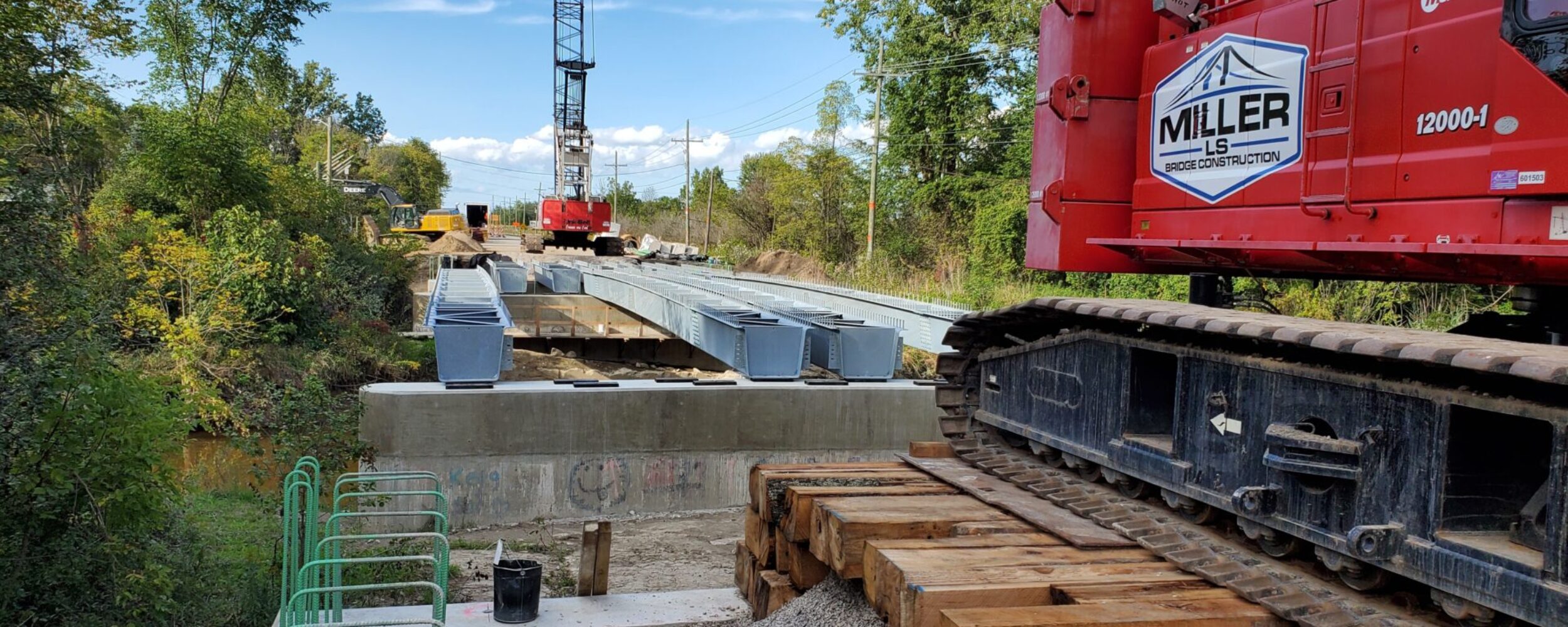 Equipment for bridge construction.